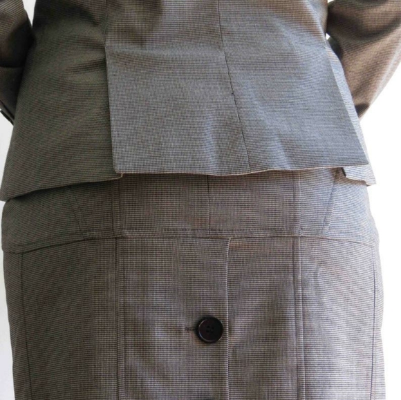 "Modern Icon" Periphery Houndstooth Skirt Suit - Picture 6 of 9